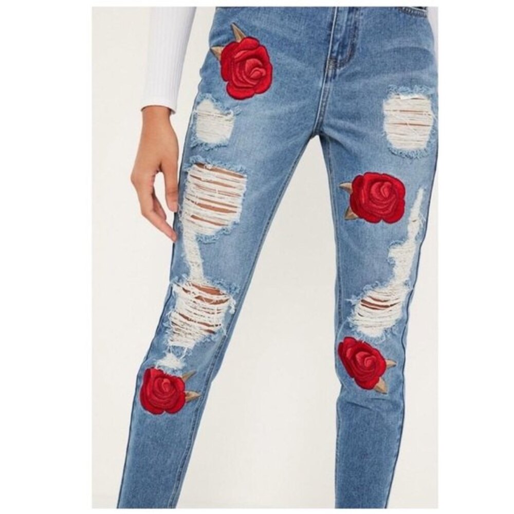 Misguided Blue Riot Embroidered Rose Ripped Mom Jeans 8 - Picture 2 of 9